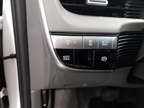 Certified 2024 Hyundai Ioniq 5 SEL RWD image 10
