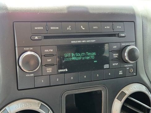 Used 2015 Jeep Wrangler Sport w/ Connectivity Group image 26