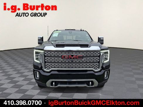 Used 2022 GMC Sierra 3500 Denali image 2