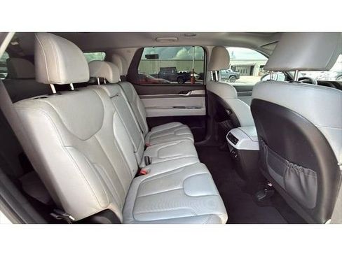 Used 2022 Hyundai Palisade SEL w/ 8P Bench Seat Package FWD image 31