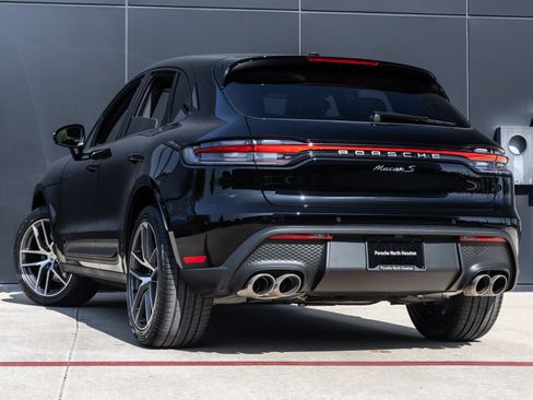 Certified 2026 Porsche Macan S AWD/4WD image 3