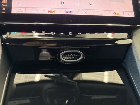 New 2026 Jeep Grand Cherokee L 4WD image 25