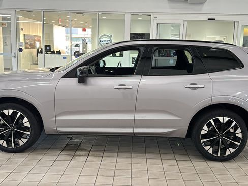 Used 2026 Volvo XC60 B5 Plus AWD/4WD image 8