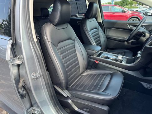 Used 2024 Ford Edge SEL AWD/4WD image 18