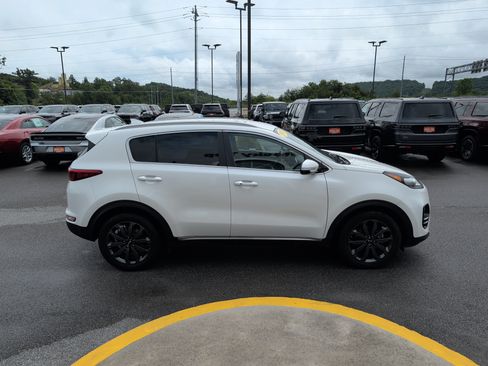Used 2019 Kia Sportage EX w/ EX Sport Appearance Package FWD image 5