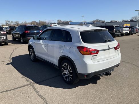 Used 2017 Mitsubishi Outlander Sport ES image 4