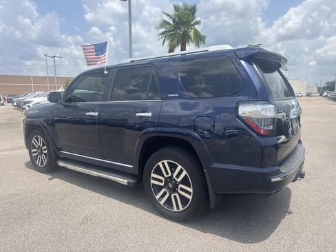 Used 2018 Toyota 4Runner Limited AWD/4WD image 8