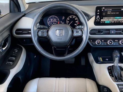 Used 2023 Honda HR-V EX-L image 6