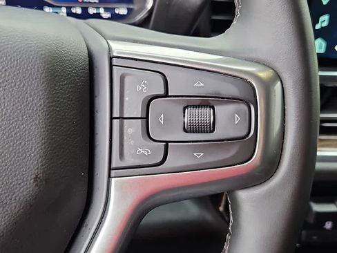 Used 2025 Chevrolet Silverado 2500 LT w/ Convenience Package image 25