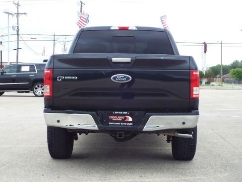 Used 2015 Ford F150 XLT w/ Equipment Group 302A Luxury image 7