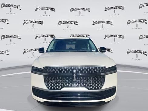 New 2026 Lincoln Navigator Premiere AWD/4WD image 8