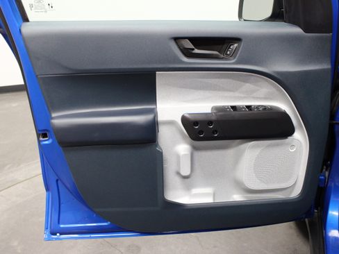 Used 2025 Ford Maverick XLT AWD/4WD image 11