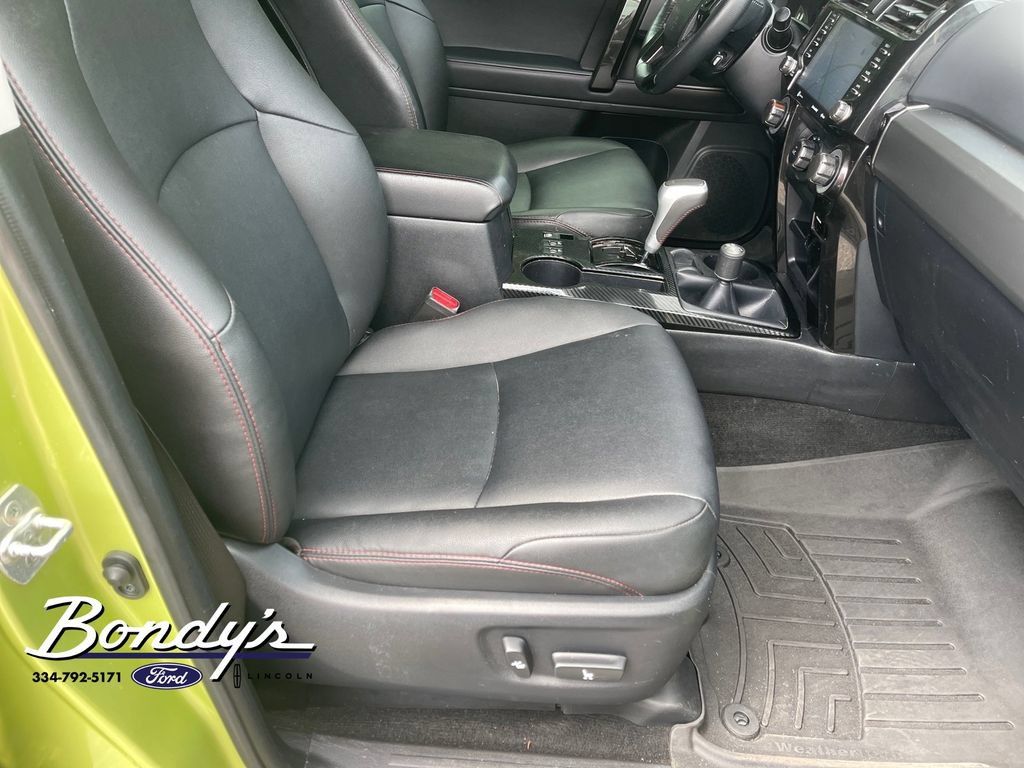 Used 2023 Toyota 4Runner TRD Off-Road Premium w/ Moonroof Package AWD/4WD image 18