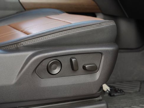 Used 2025 Chevrolet Silverado 3500 High Country w/ High Country Premium Package image 36