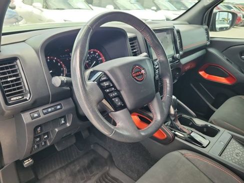 Used 2023 Nissan Frontier PRO-4X w/ Pro Convenience Package AWD/4WD image 18