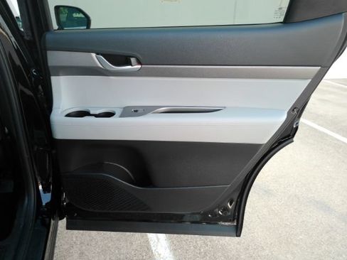 Used 2024 Hyundai Palisade SEL FWD image 22