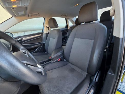 Used 2019 Volkswagen Jetta S image 10