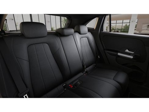 New 2026 Mercedes-Benz GLA 250 image 5