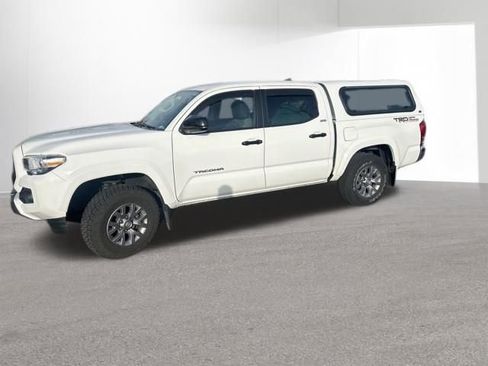 Certified 2017 Toyota Tacoma SR5 w/ Tow Package image 1