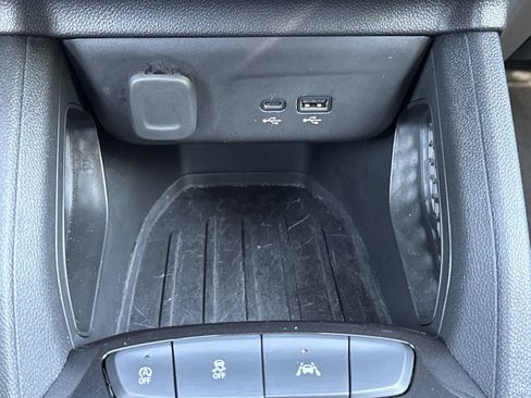 Used 2024 Chevrolet TrailBlazer LT FWD image 22