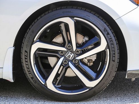 Used 2022 Honda Accord Sport image 10