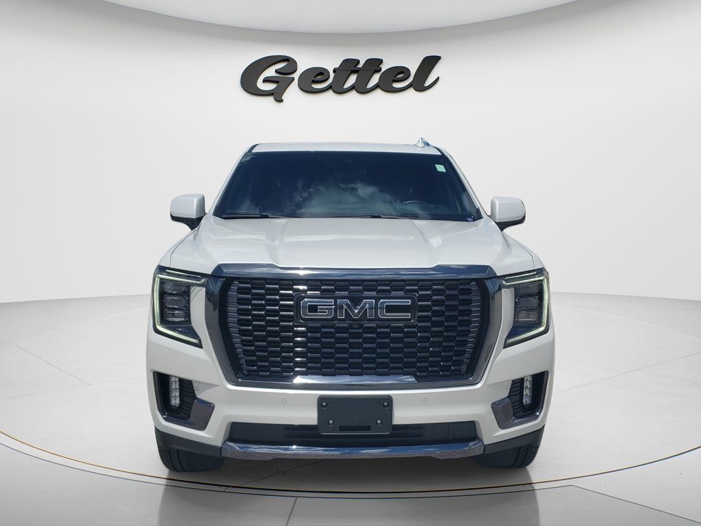 Used 2024 GMC Yukon Denali Ultimate AWD/4WD image 2