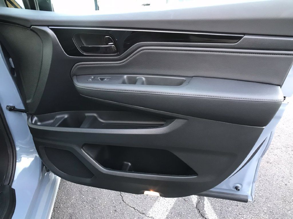 Certified 2024 Honda Odyssey Elite image 37