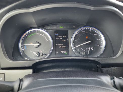 Used 2017 Toyota Highlander Limited image 10