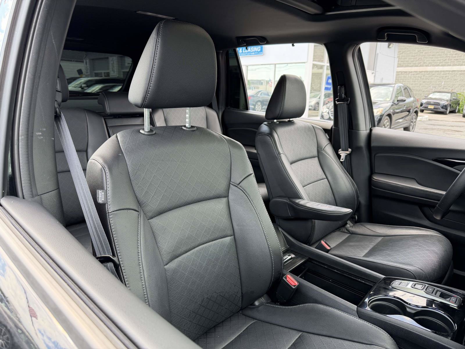 Used 2022 Honda Passport Elite image 8