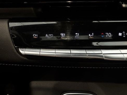 Used 2021 Cadillac Escalade Sport w/ Driver Assist Tech Package image 17