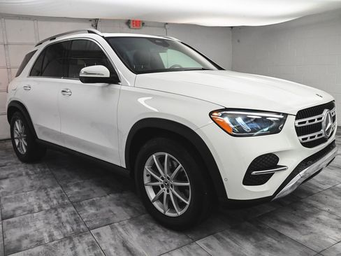 Used 2024 Mercedes-Benz GLE 350 4MATIC image 3