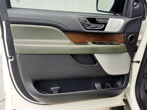 Used 2024 Lincoln Navigator Black Label AWD/4WD image 11