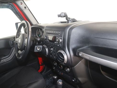 Used 2017 Jeep Wrangler Unlimited Sport w/ Quick Order Package 24S AWD/4WD image 31