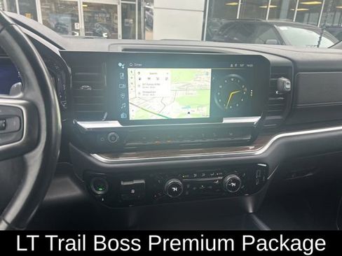 Used 2022 Chevrolet Silverado 1500 LT Trail Boss w/ LT Trail Boss Premium Package image 8