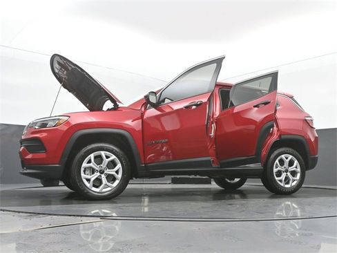 New 2025 Jeep Compass Sport image 59