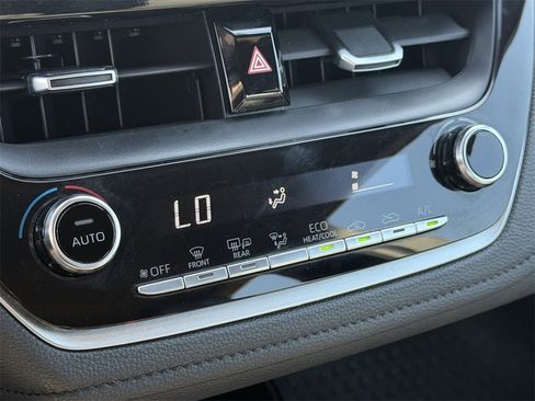 Used 2022 Toyota Corolla SE image 20