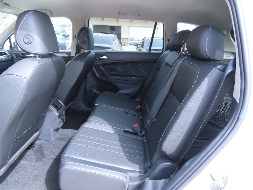 Used 2023 Volkswagen Tiguan SE FWD image 11