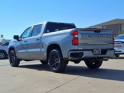 Used 2025 Chevrolet Silverado 1500 Custom w/ LPO, Dark Essentials Package AWD/4WD image 6