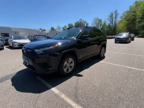 Certified 2024 Toyota RAV4 XLE w/ Convenience Package AWD/4WD image 4