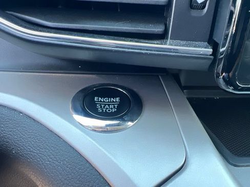Used 2024 Ford Explorer XLT w/ Equipment Group 202A AWD/4WD image 29