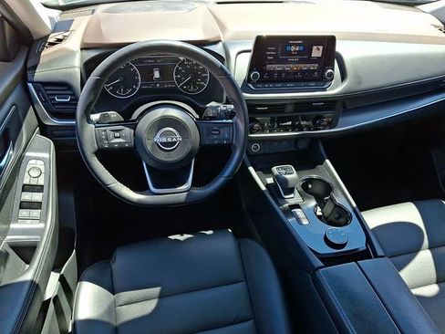 Used 2023 Nissan Rogue SV w/ SV Premium B Package AWD/4WD image 2