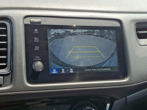 Used 2020 Honda HR-V Sport image 18