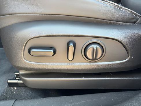 Used 2021 Buick Encore GX Select AWD/4WD image 13