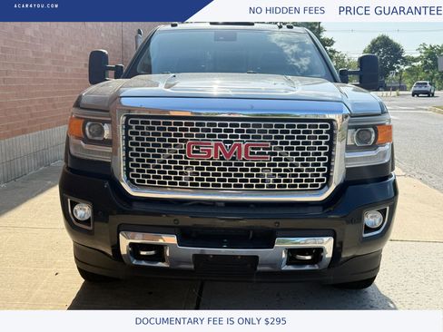 Used 2015 GMC Sierra 3500 Denali w/ Duramax Plus Package AWD/4WD image 8