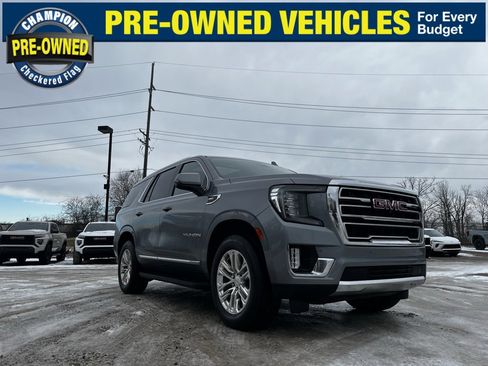 Used 2022 GMC Yukon SLT w/ SLT Premium Package image 5