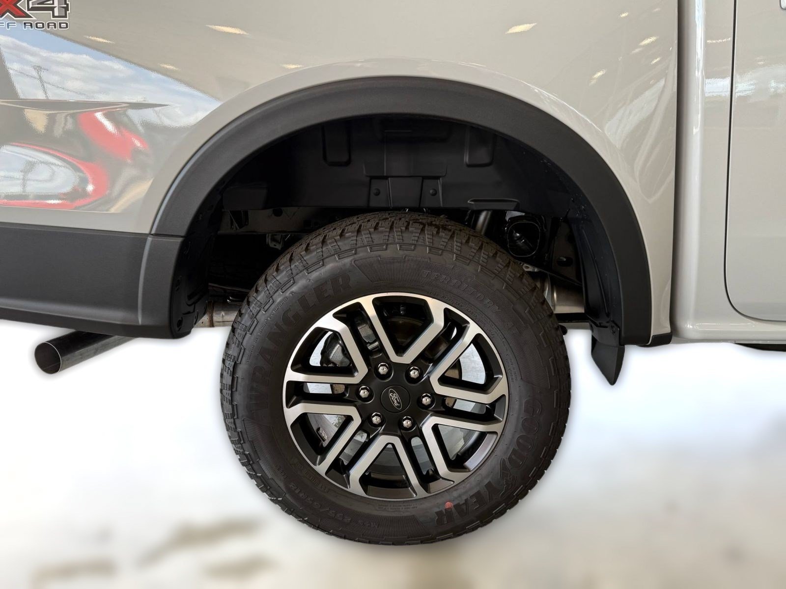 New 2026 Ford Ranger Lariat w/ FX4 Off-Road Package AWD/4WD image 13