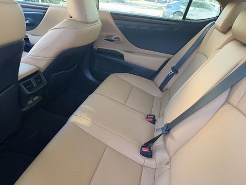 Used 2025 Lexus ES 350 w/ Premium Package FWD image 20