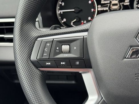 New 2025 Mitsubishi Outlander ES image 18