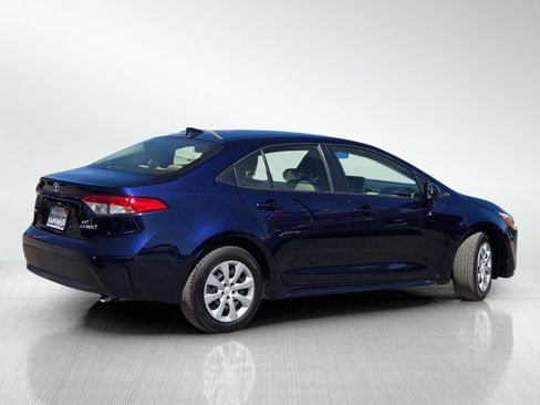 Used 2023 Toyota Corolla LE image 4