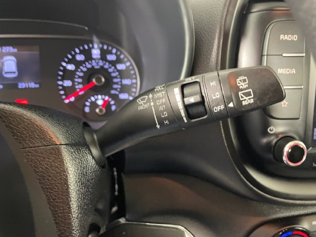 Certified 2022 Kia Soul LX FWD image 14